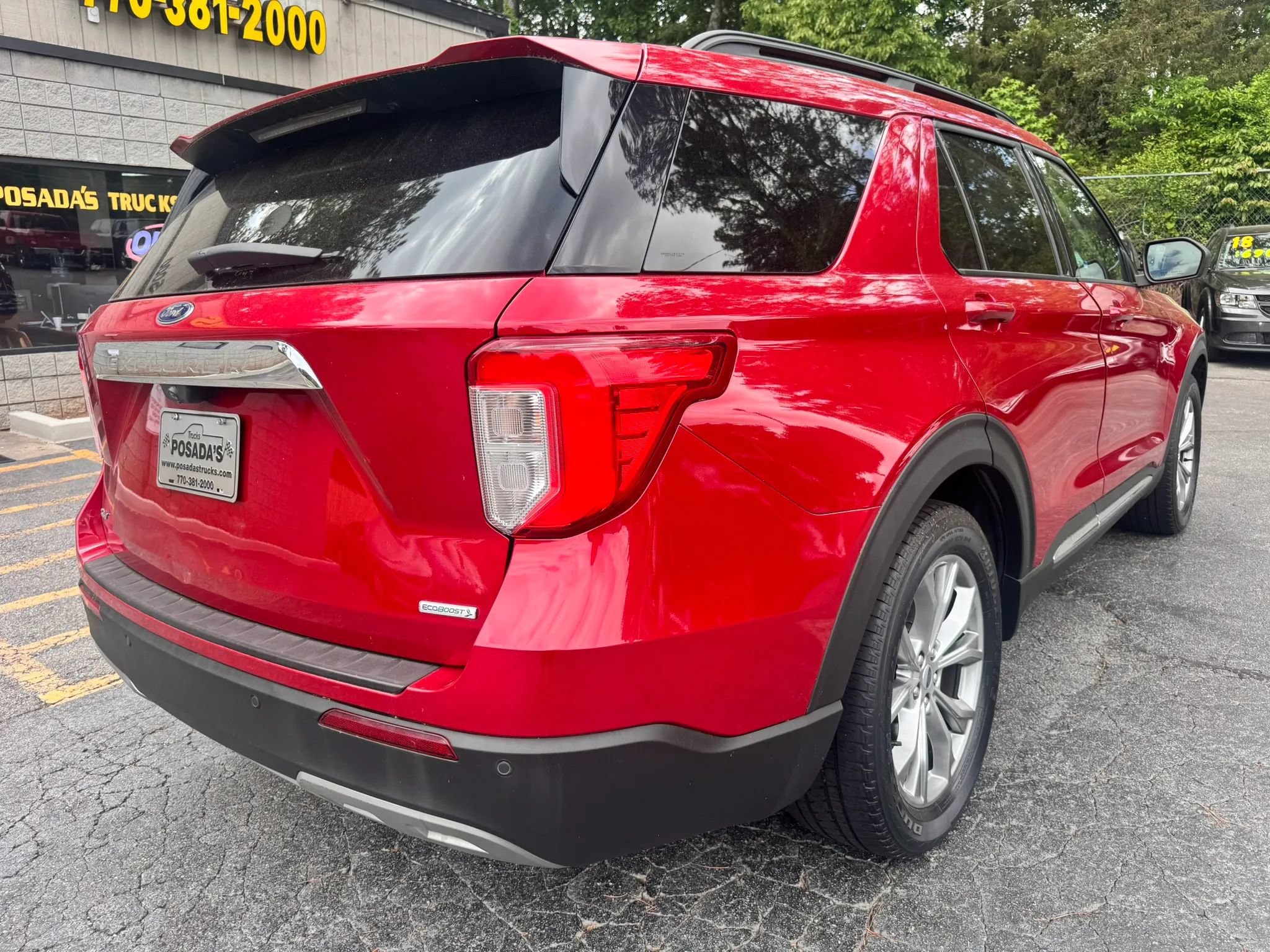Used 2020 Ford Explorer XLT w/ Equipment Group 202A RWD image 7