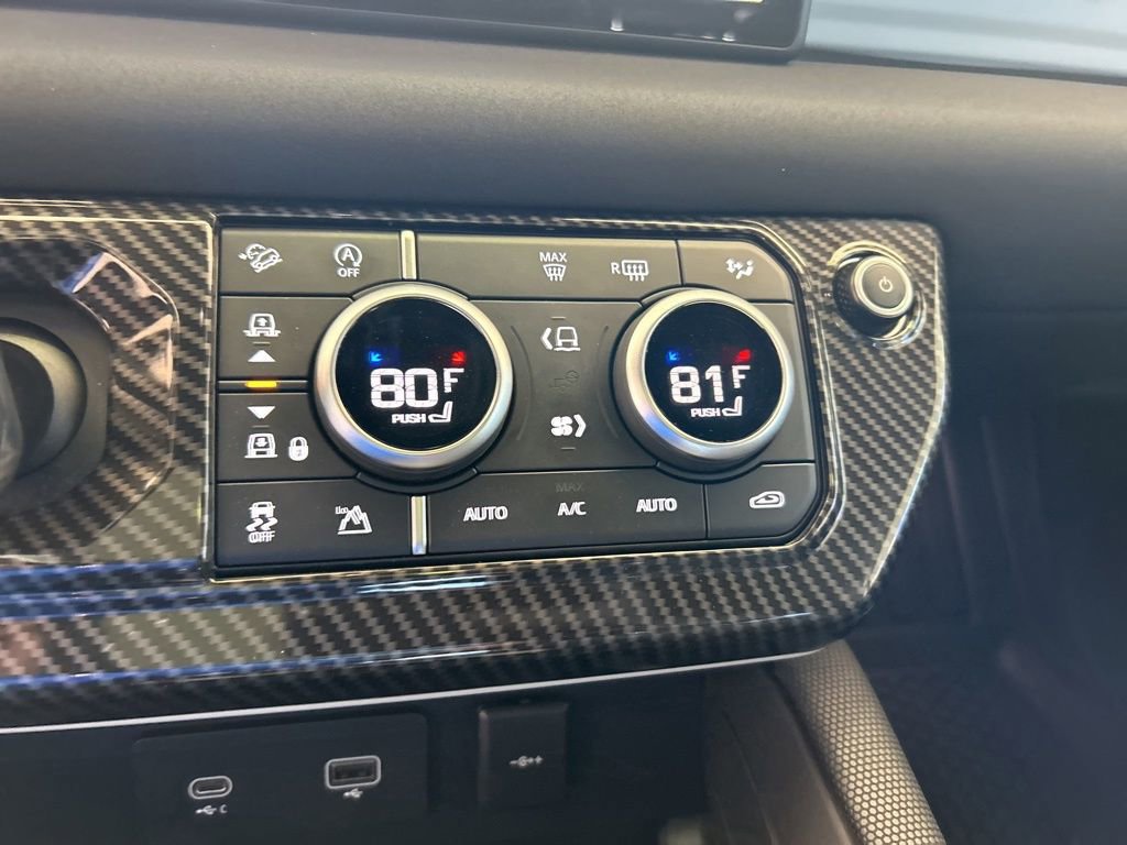 Used 2023 Land Rover Defender 110 X-Dynamic SE image 62