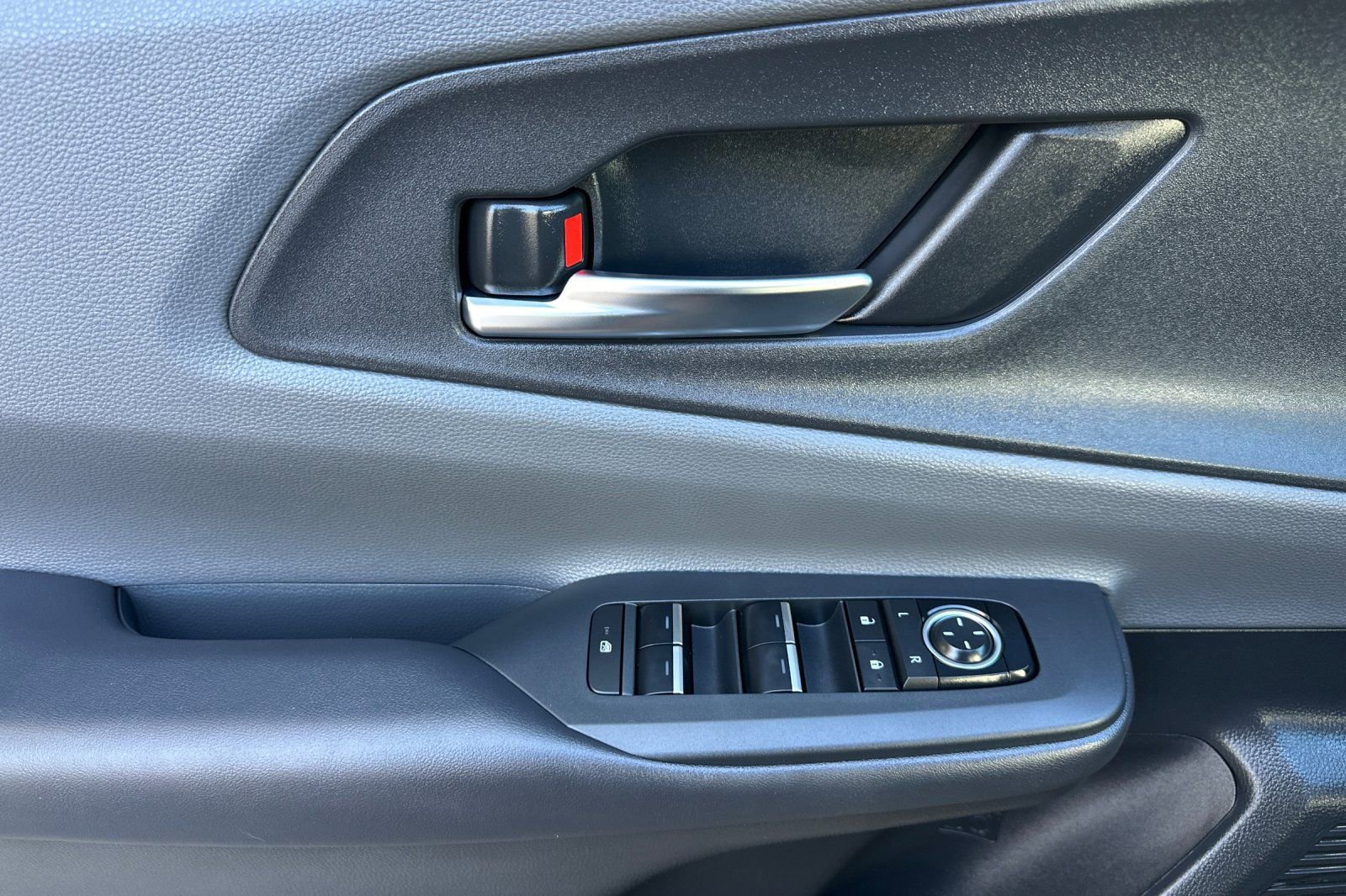 Used 2026 Toyota Prius XLE image 11