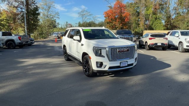 Used 2023 GMC Yukon Denali w/ LPO, Floor Liner Package AWD/4WD image 2