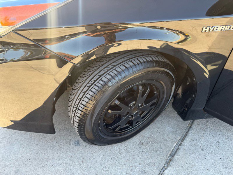 Used 2011 Toyota Prius Three w/ Solar Roof Pkg image 15