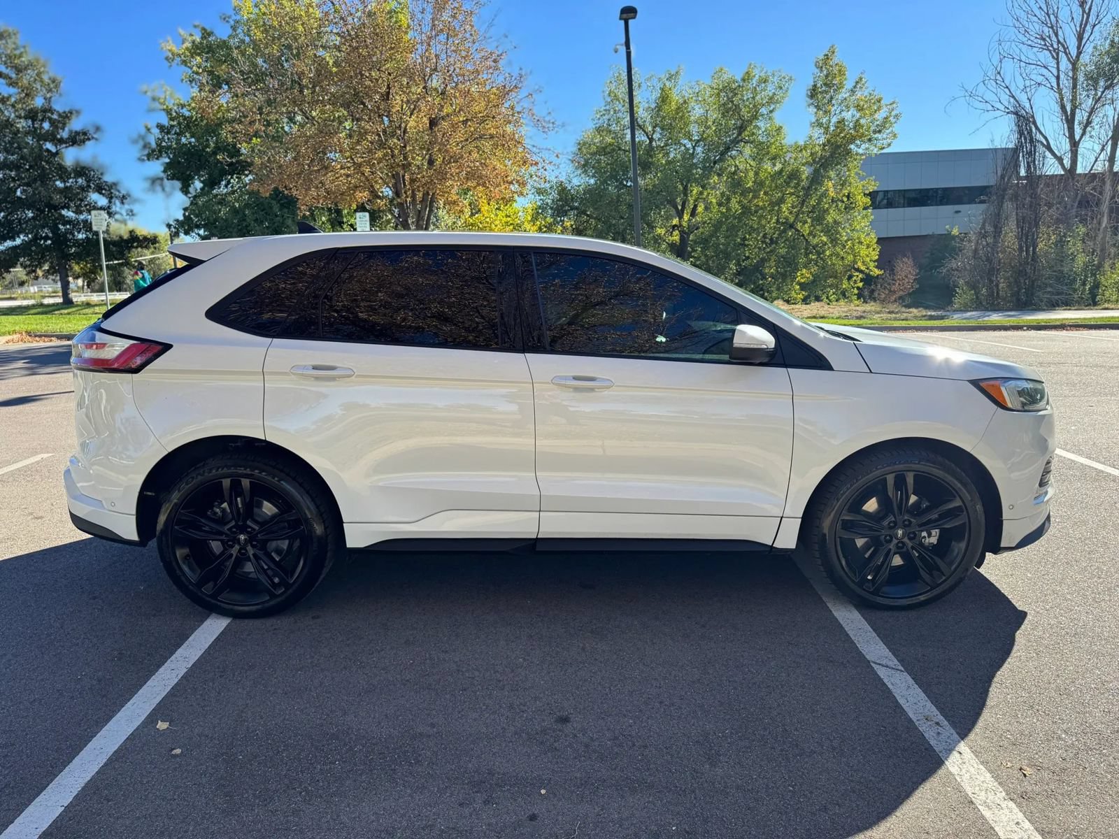 Used 2020 Ford Edge ST w/ Equipment Group 401A AWD/4WD image 4