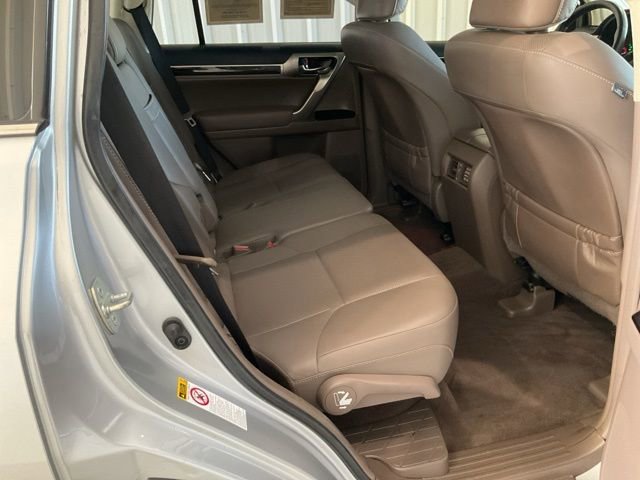 Used 2018 Lexus GX 460 w/ Navigation Package image 25