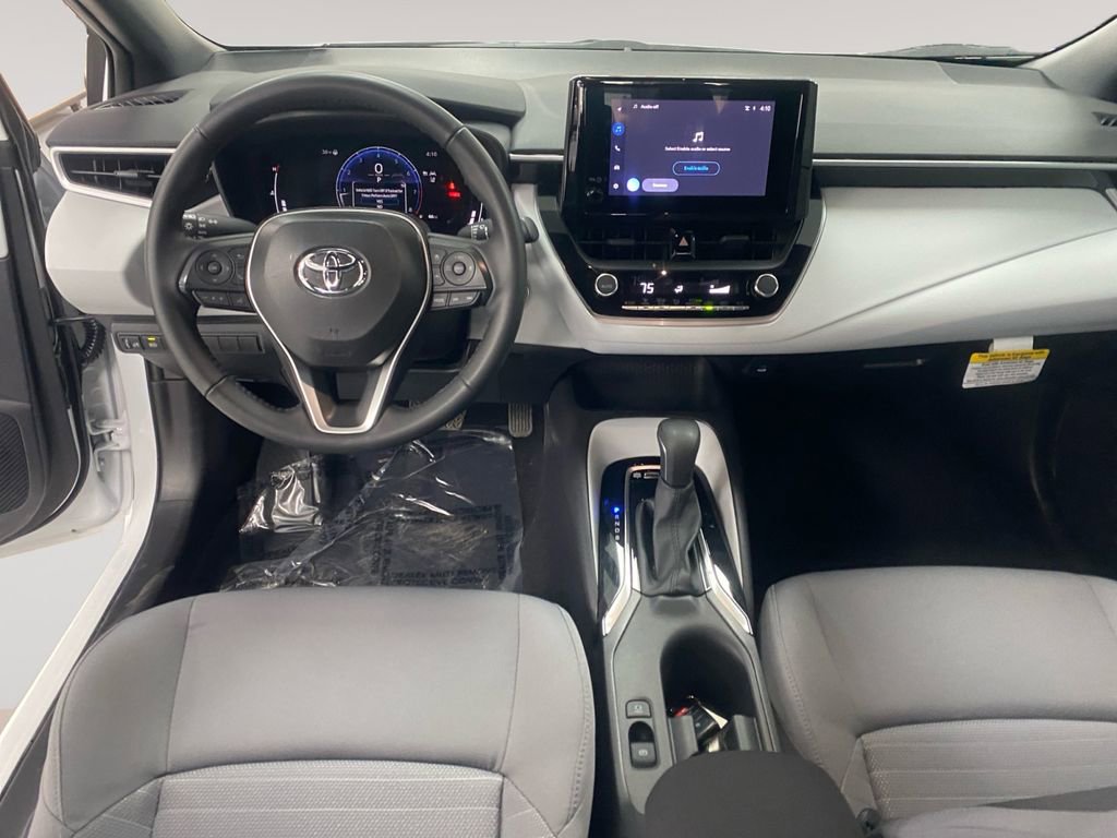 Used 2026 Toyota Corolla SE image 9