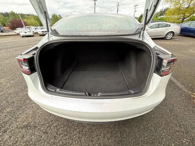 Used 2018 Tesla Model 3 Mid Range image 27