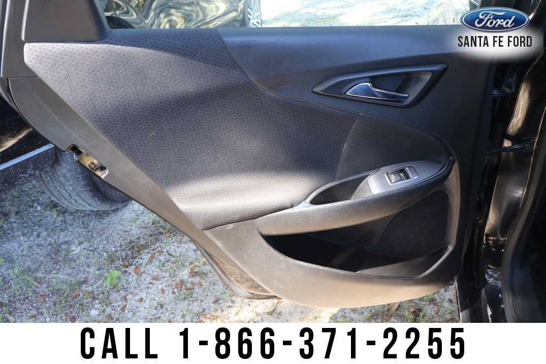 Used 2020 Chevrolet Malibu LT FWD image 13