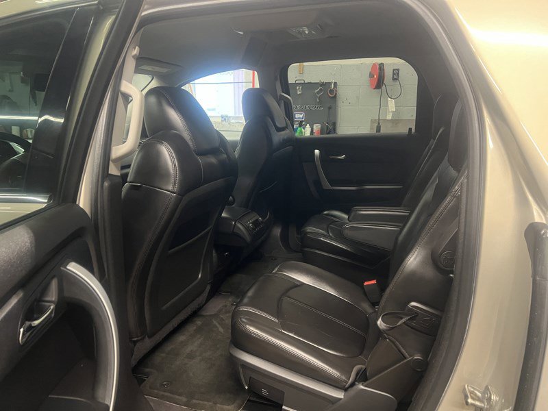 Used 2010 GMC Acadia SLT image 7