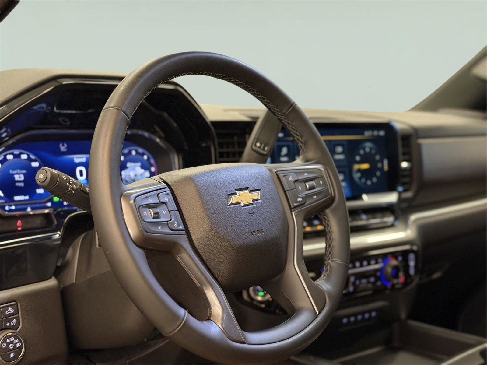 Certified 2025 Chevrolet Silverado 2500 High Country w/ Technology Package AWD/4WD image 25