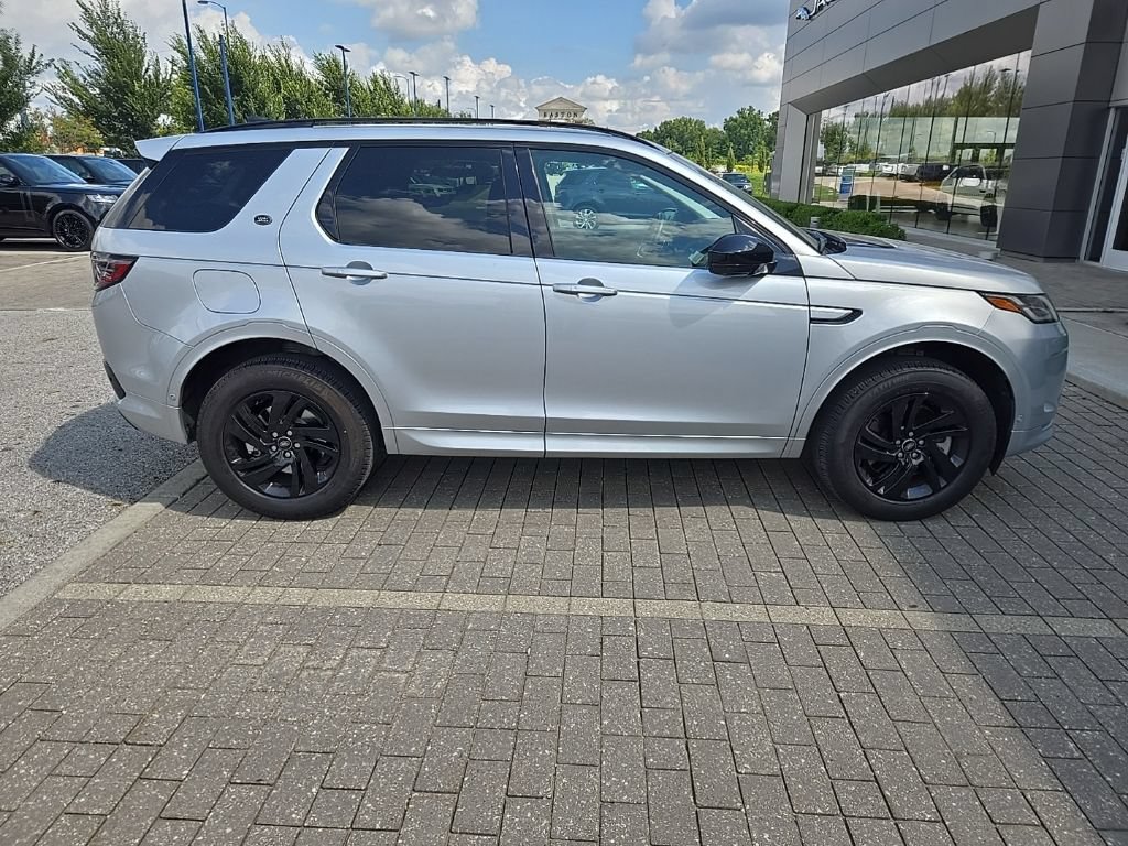 Used 2025 Land Rover Discovery Sport S AWD/4WD image 4