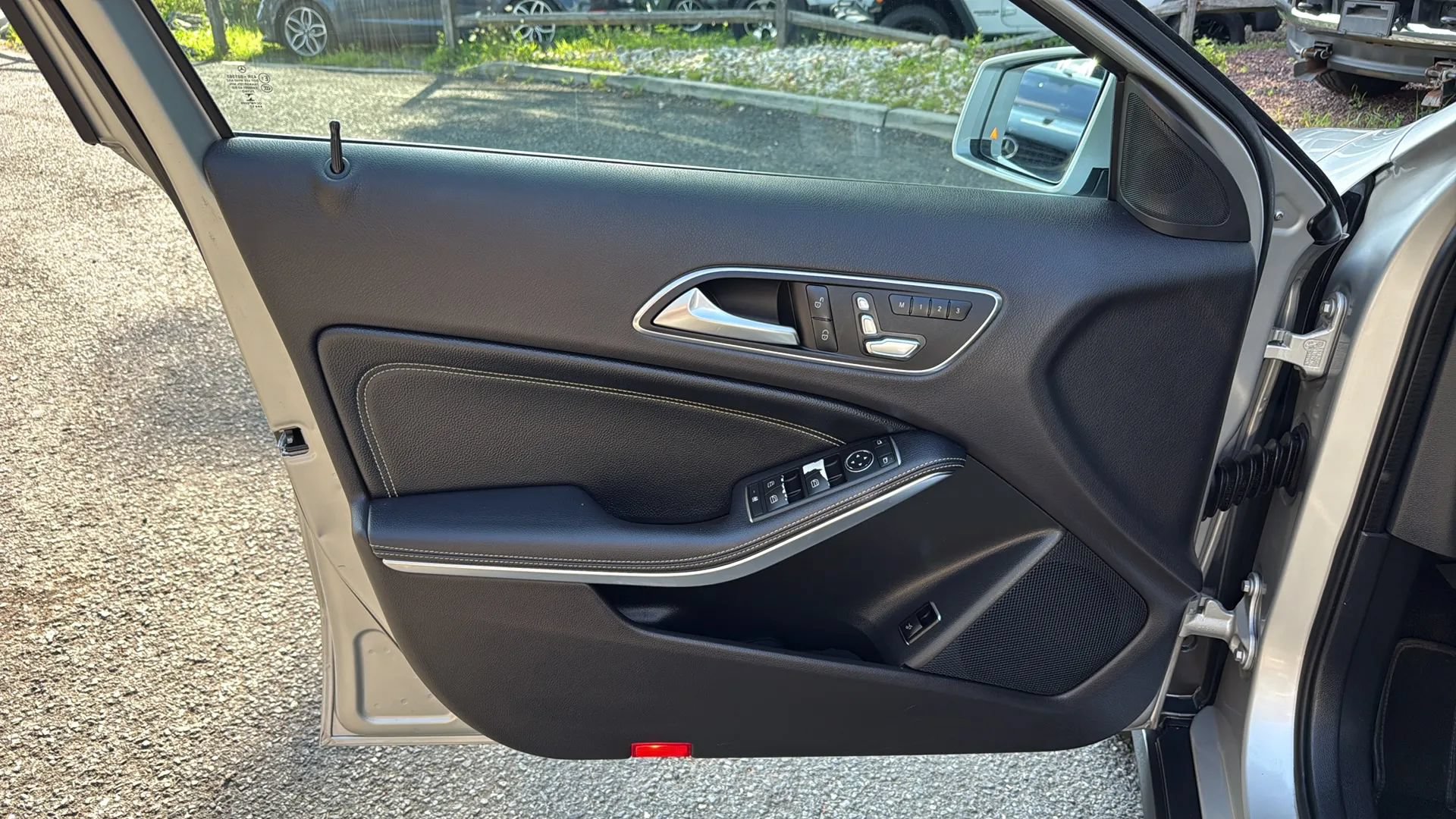 Used 2018 Mercedes-Benz GLA 250 4MATIC image 13