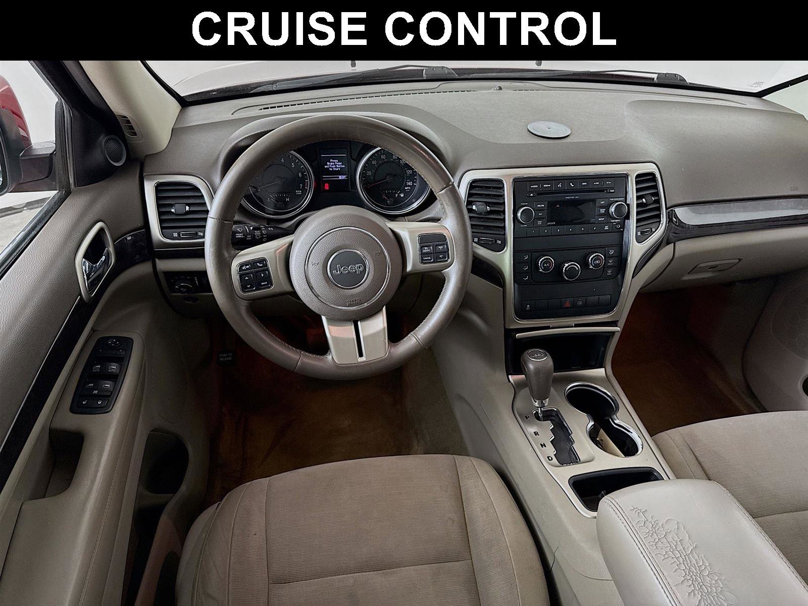 Used 2011 Jeep Grand Cherokee Laredo w/ Security & Convenience Group AWD/4WD image 2