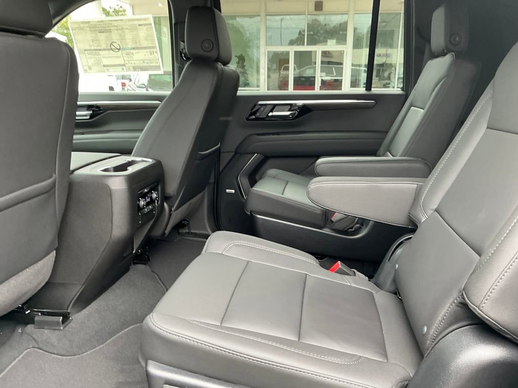 New 2026 Chevrolet Suburban LT w/ Comfort Package image 23