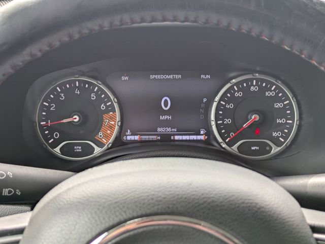 Used 2019 Jeep Renegade Trailhawk image 8