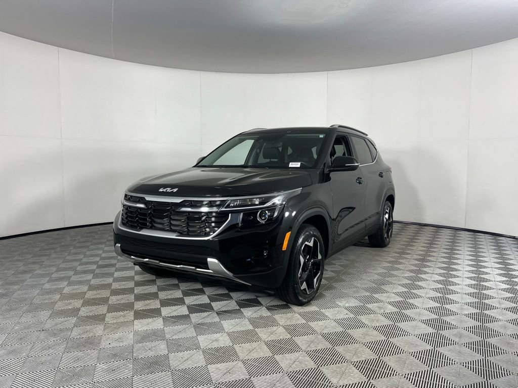 Used 2025 Kia Seltos EX image 3