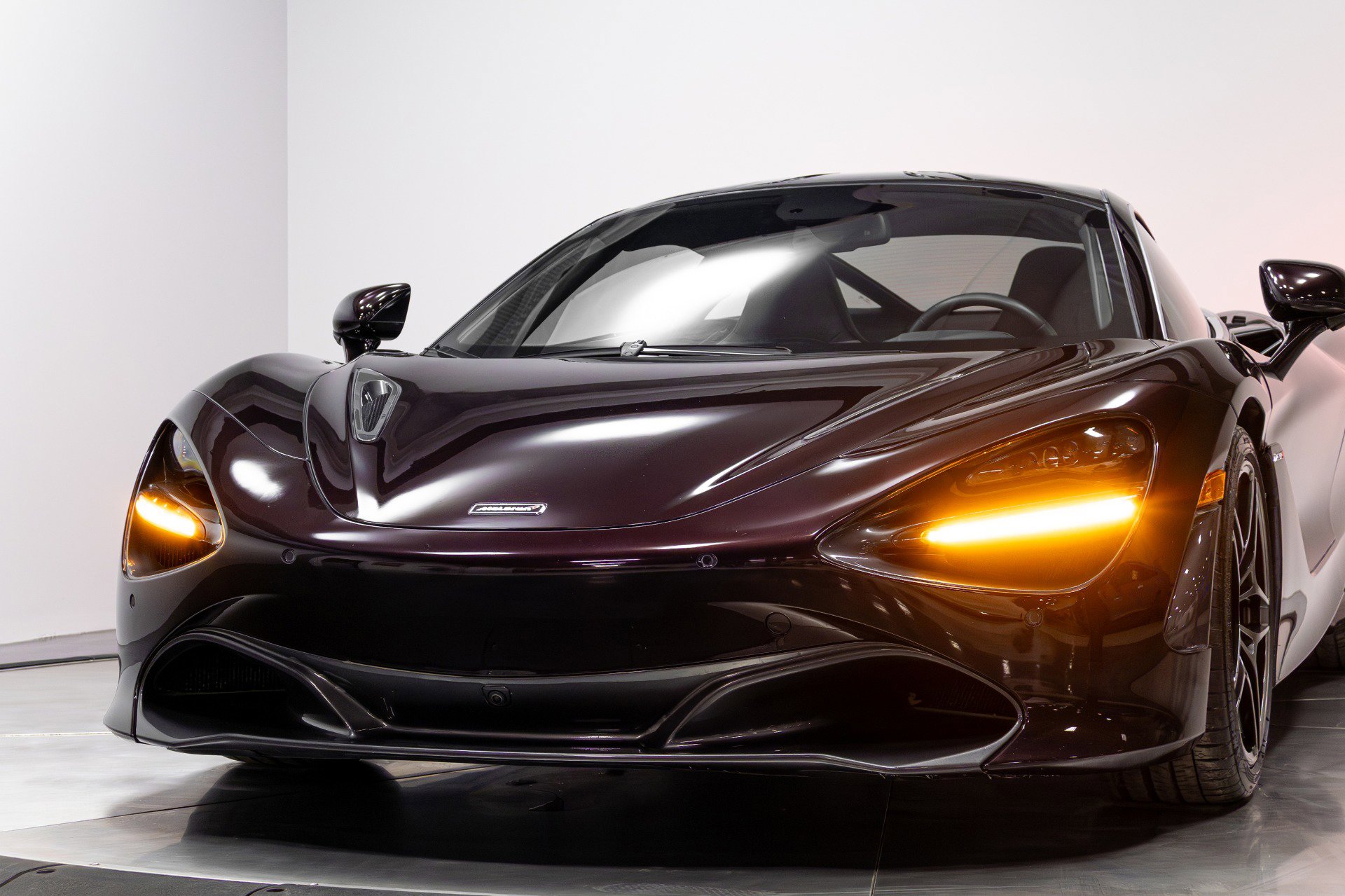 Used 2018 McLaren 720S Performance image 75