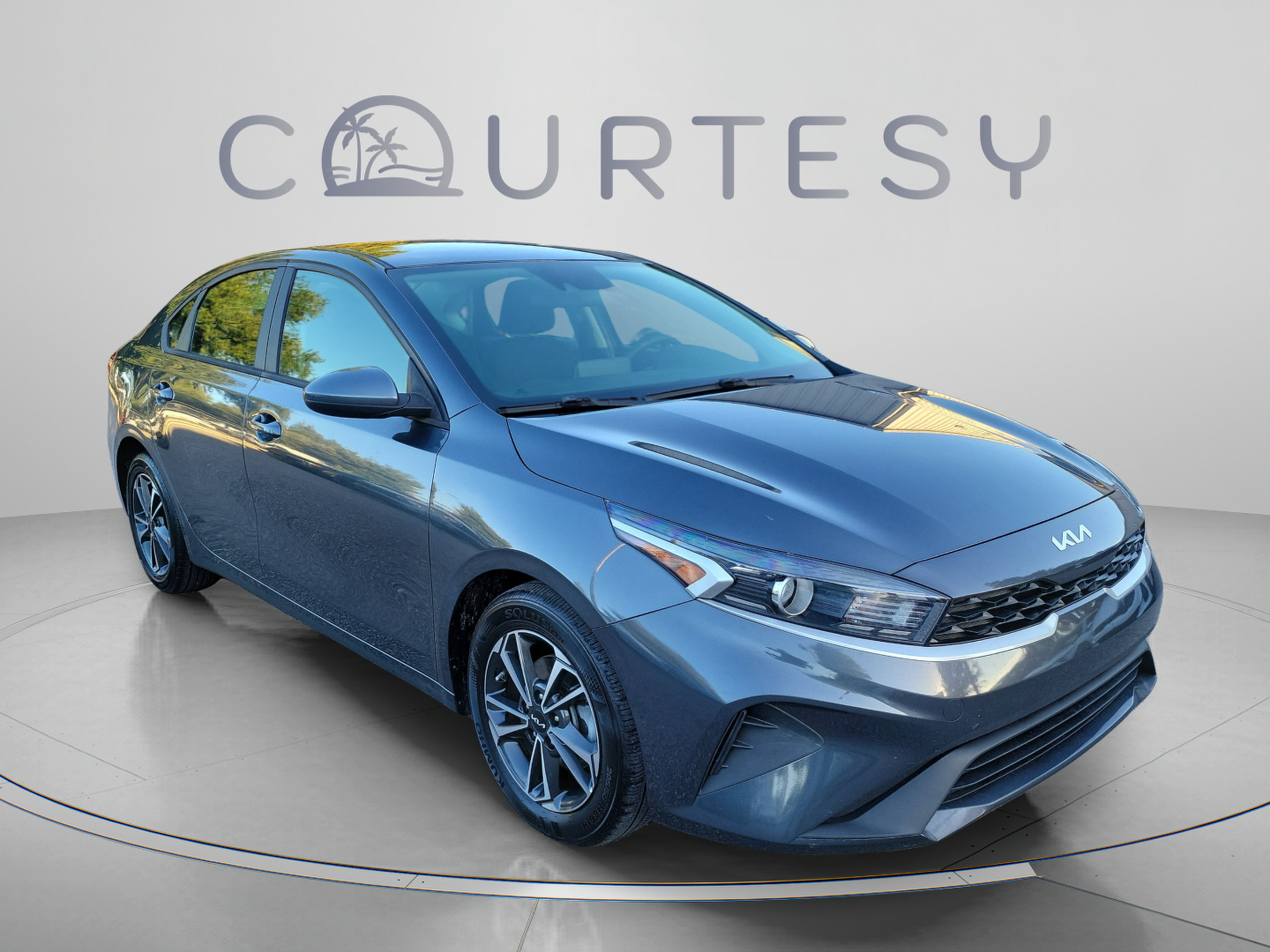 Certified 2024 Kia Forte LXS FWD image 3