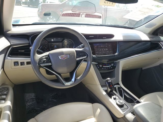 Used 2022 Cadillac XT6 Premium Luxury AWD/4WD image 10