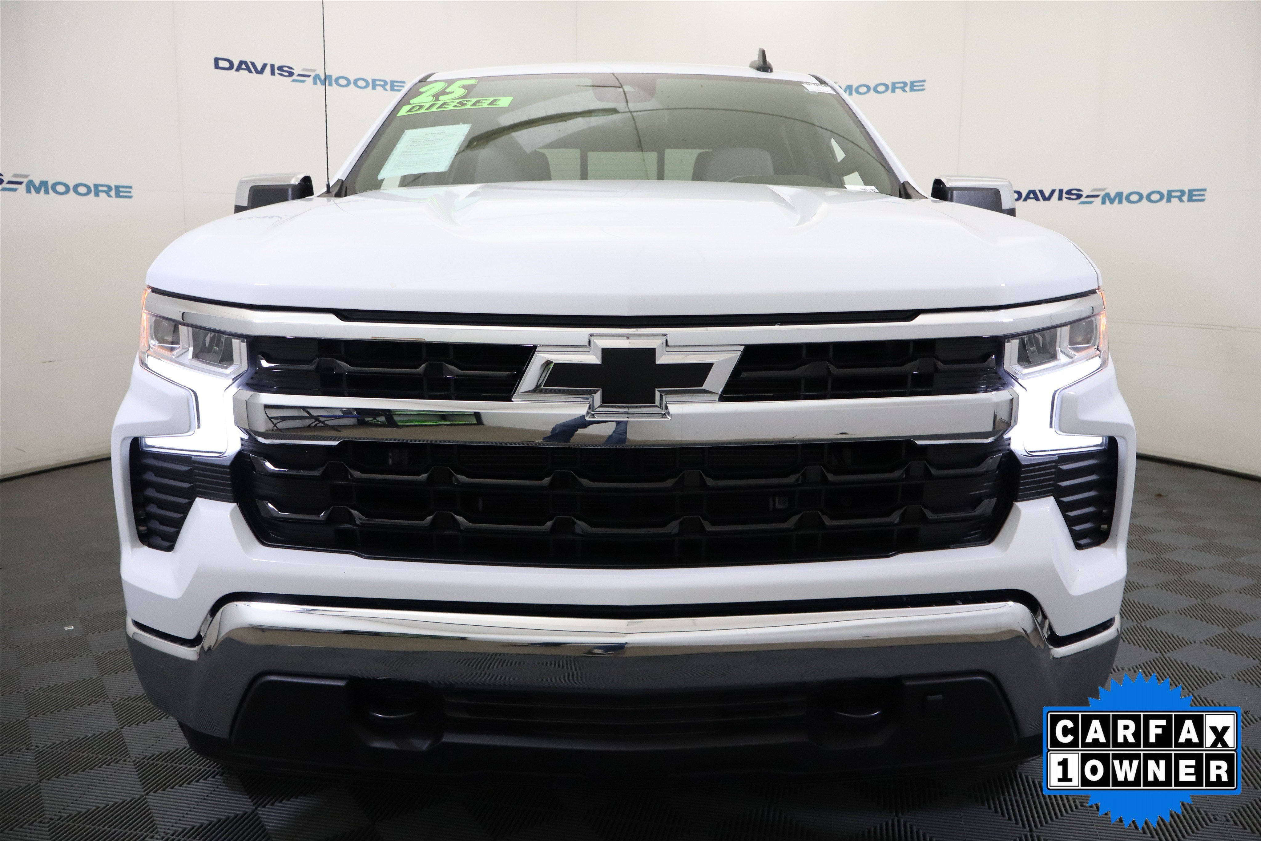 Used 2025 Chevrolet Silverado 1500 LT w/ Leather Package image 11