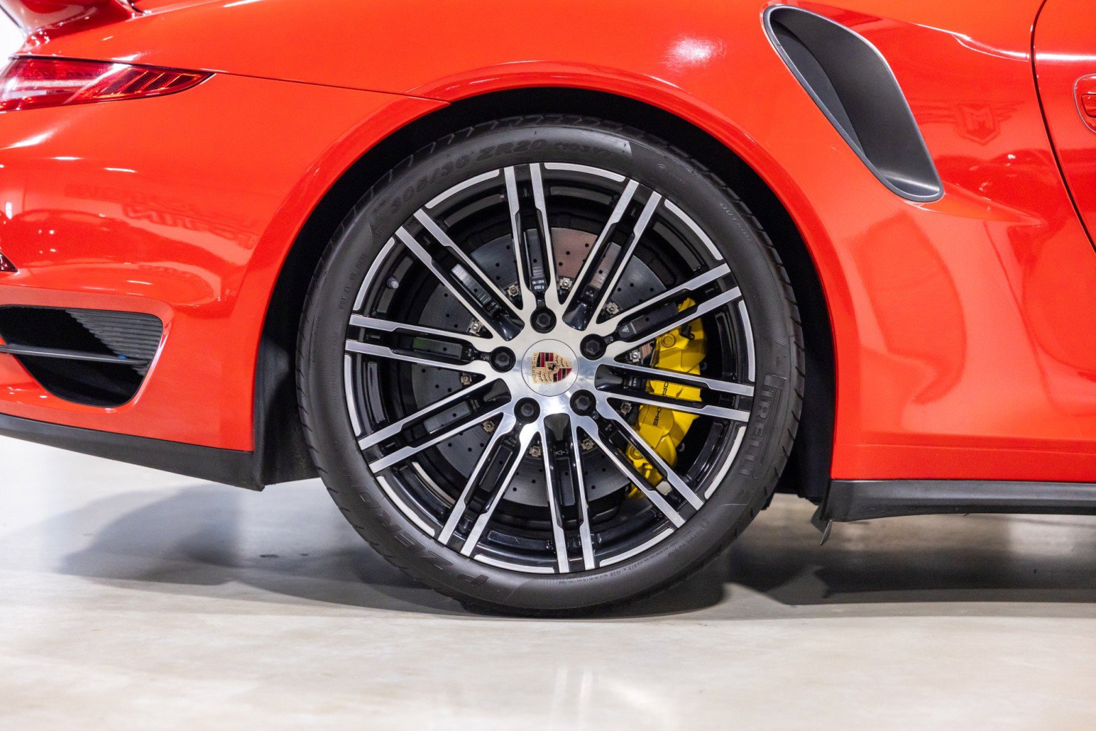 Used 2014 Porsche 911 Turbo S AWD/4WD image 24