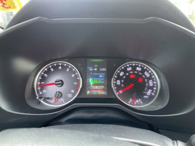 Used 2021 Toyota RAV4 LE image 20