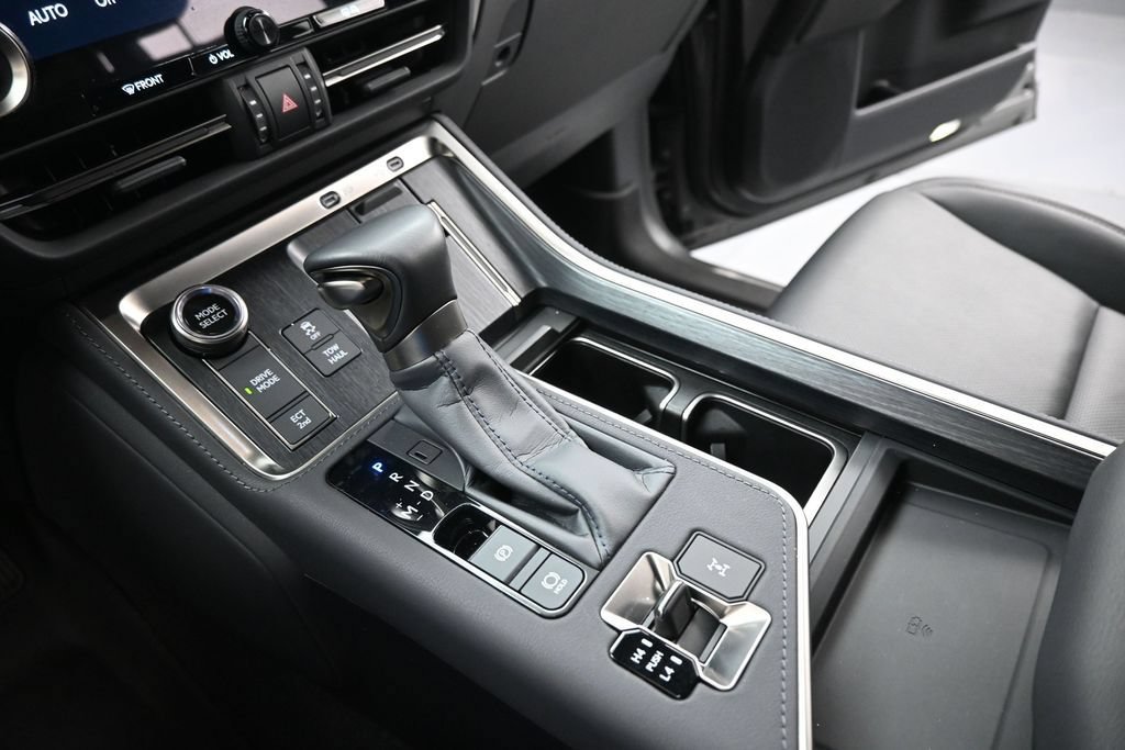 Used 2025 Lexus GX 550 AWD/4WD image 15
