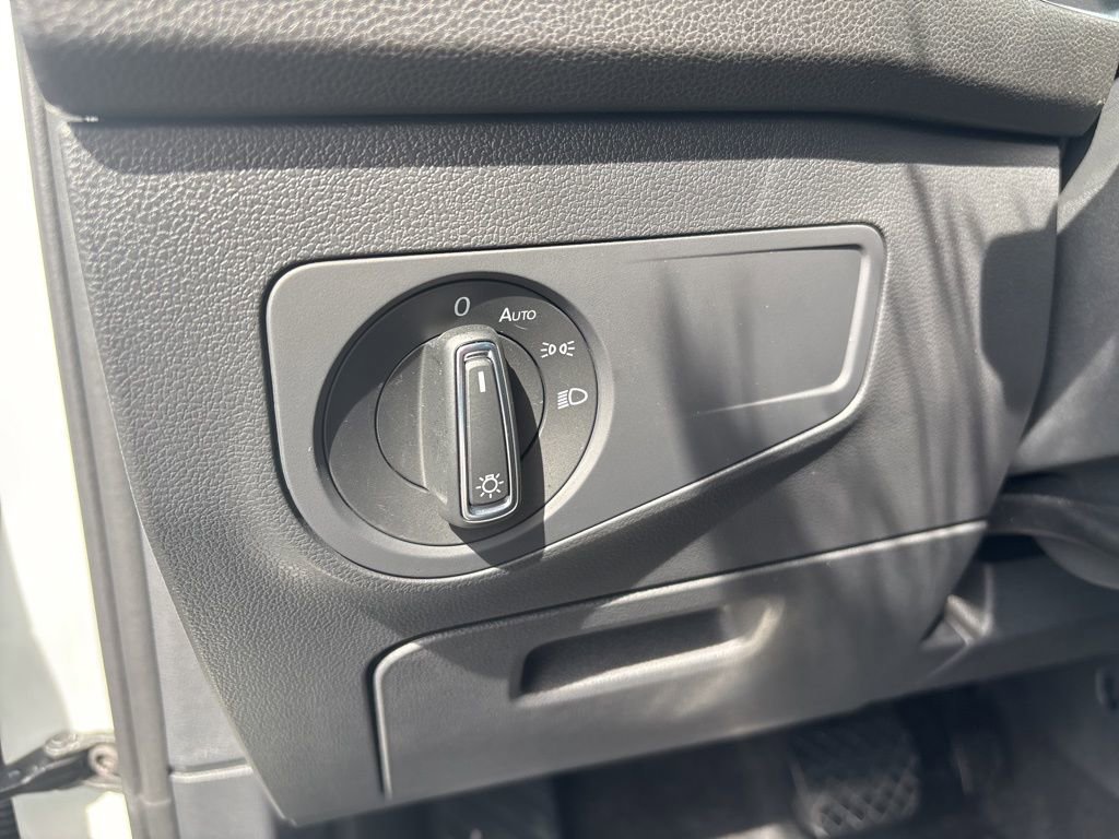 Used 2024 Volkswagen Tiguan Wolfsburg Edition w/ Panoramic Sunroof Package image 21