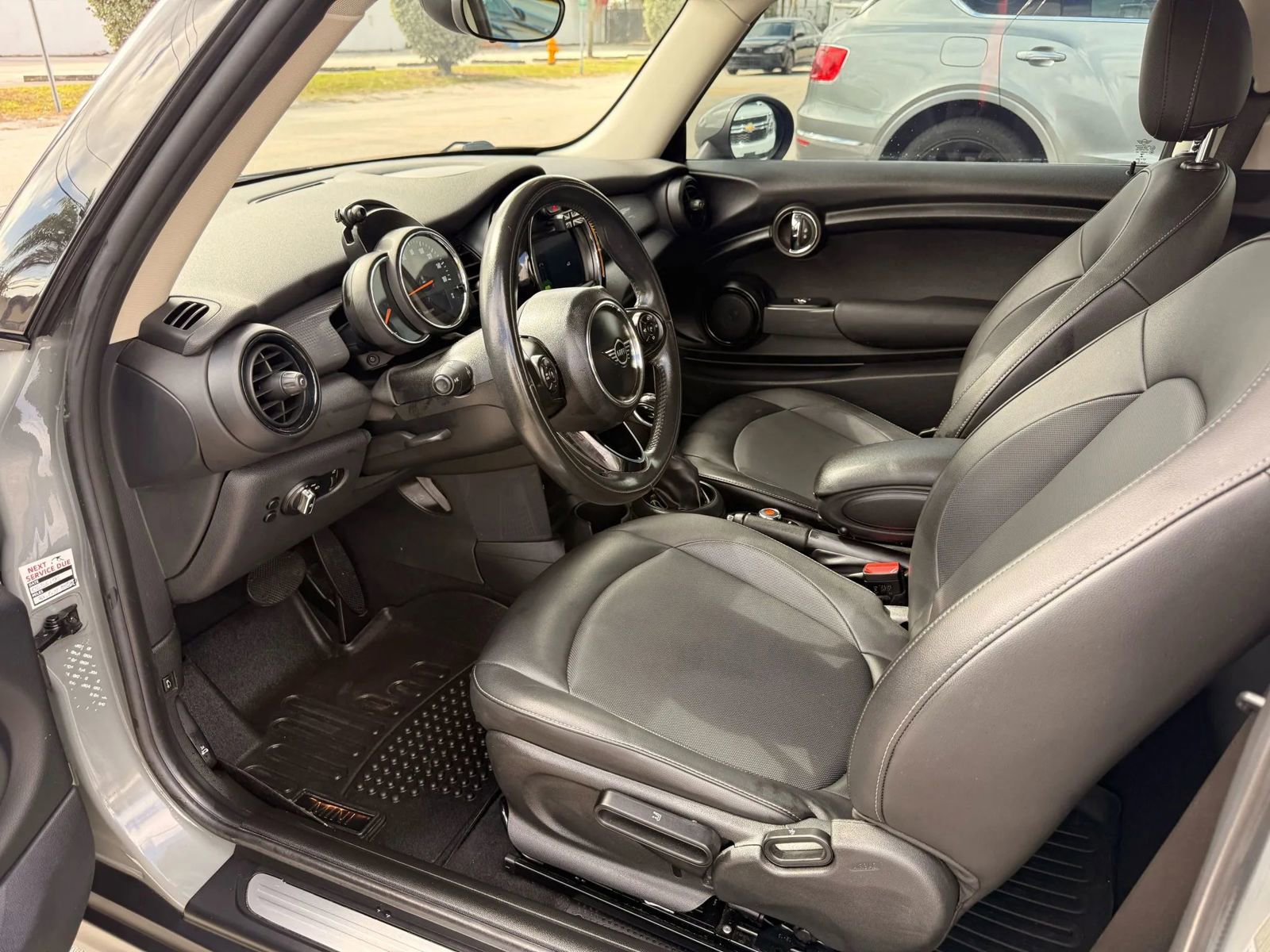 Used 2019 MINI Cooper 2-Door Hardtop image 21