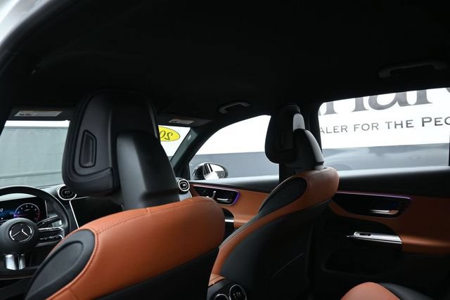 Used 2024 Mercedes-Benz GLC 300 image 25
