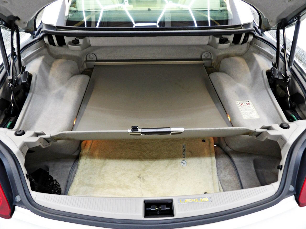 Used 2004 Lexus SC 430 Convertible RWD image 17