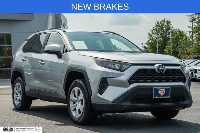 Used 2019 Toyota RAV4 LE w/ All Weather Liner Package AWD/4WD image 1