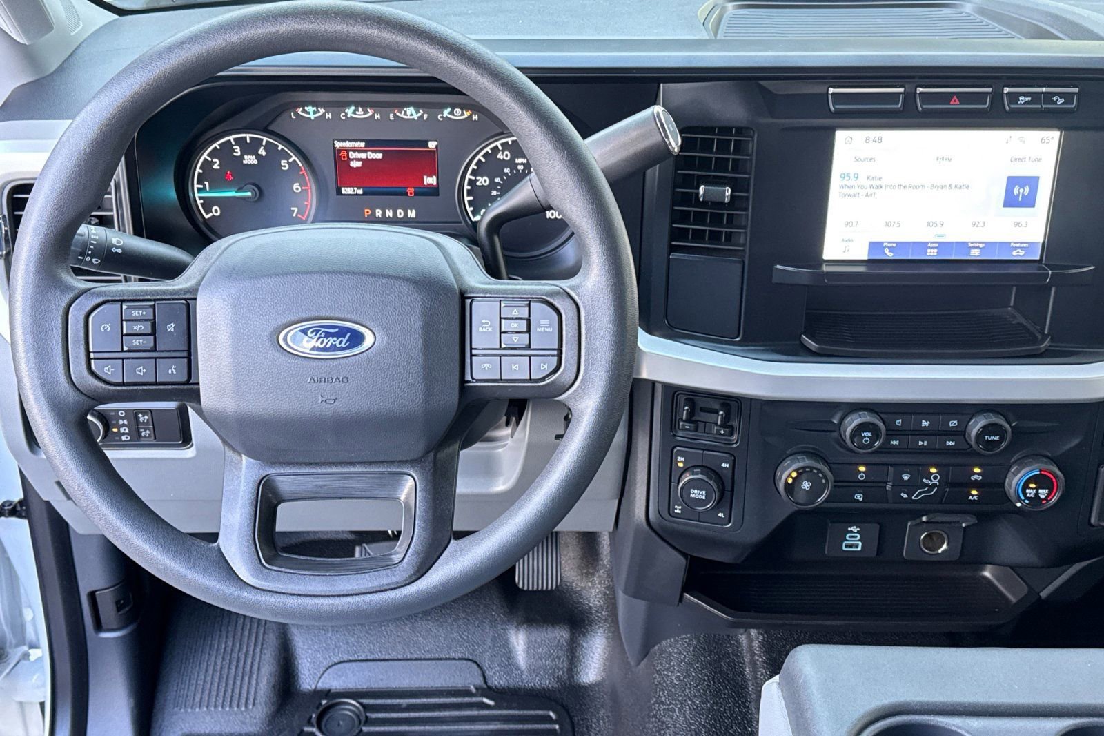 Used 2023 Ford F250 XL w/ FX4 Off-Road Package AWD/4WD image 14