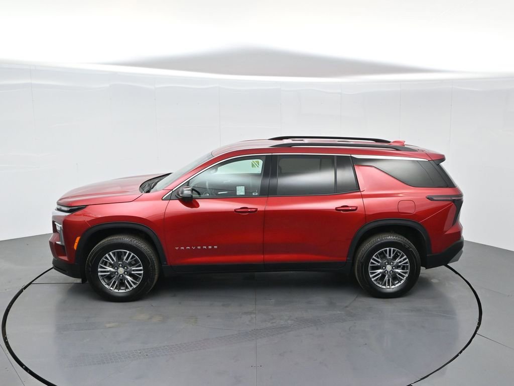 Used 2025 Chevrolet Traverse LT w/ Driver Confidence Package image 61