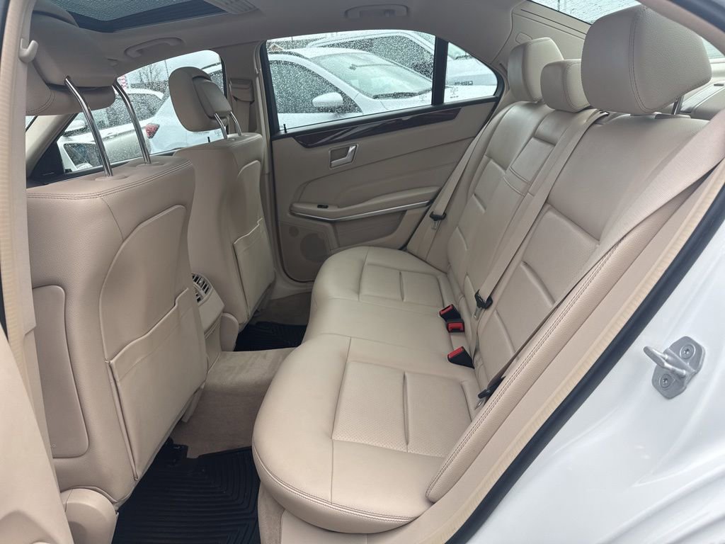 Used 2015 Mercedes-Benz E 350 4MATIC Sedan image 59