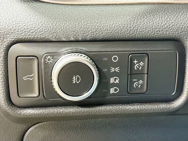 Used 2022 Ford Explorer Limited w/ Equipment Group 301A image 12