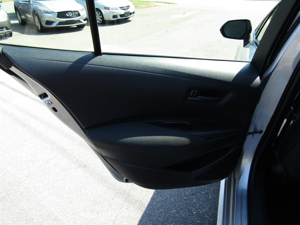 Used 2022 Toyota Corolla LE w/ Carpet Mat Package (TMS) FWD image 16