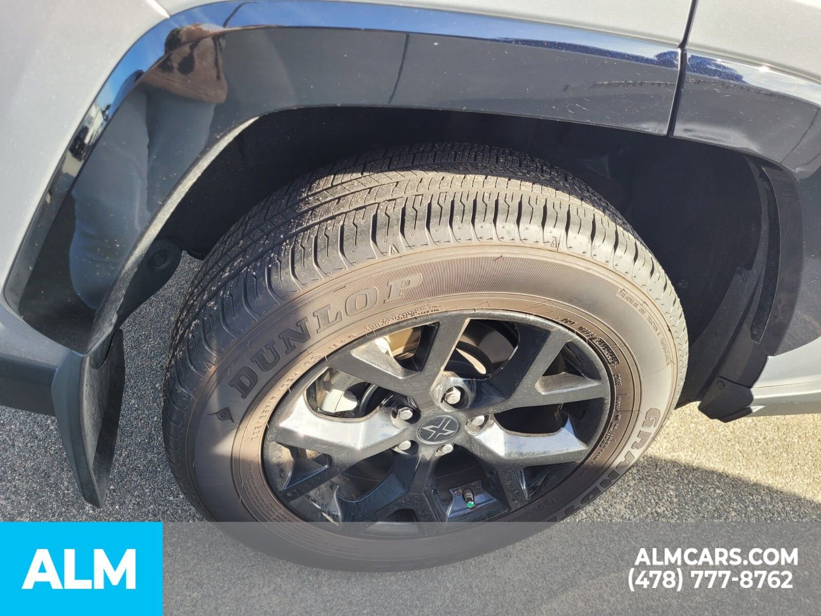 Used 2025 Toyota RAV4 XLE image 18