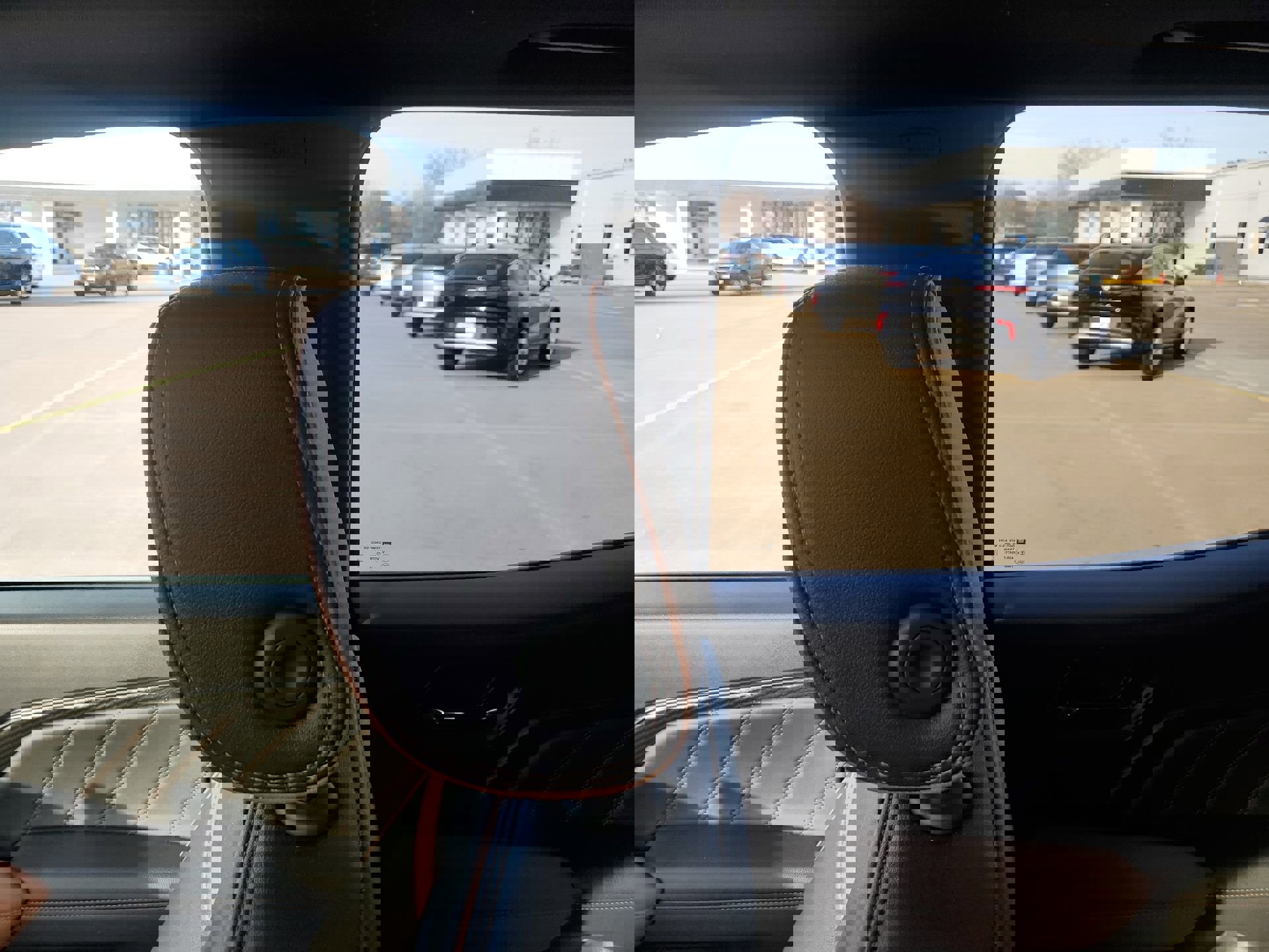 Used 2025 GMC Canyon AT4 w/ Technology Plus Package image 12