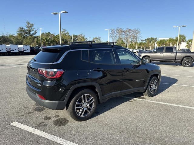 Used 2020 Jeep Compass Latitude image 3