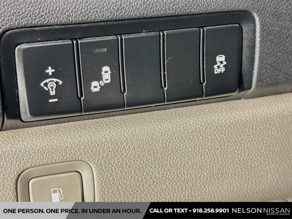Used 2021 Kia Sedona EX FWD image 10