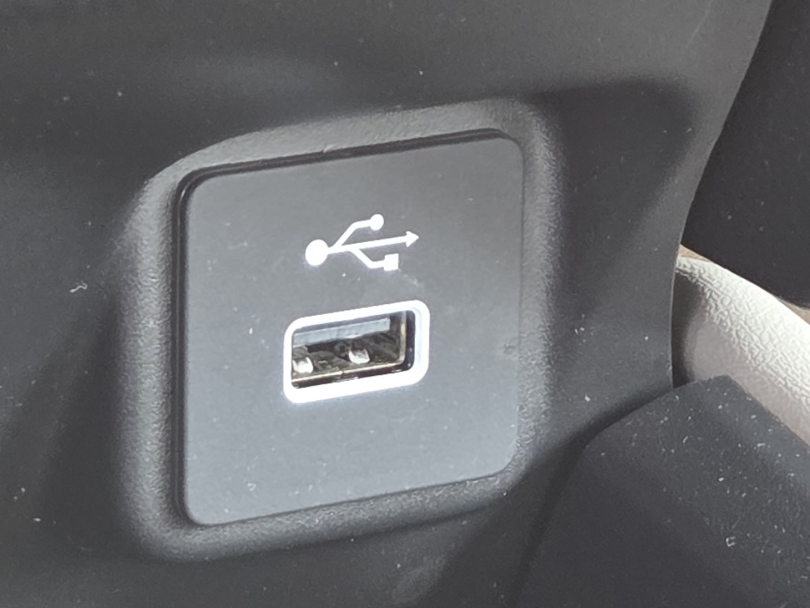 Certified 2024 Honda HR-V LX image 6