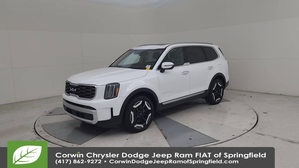 Used 2025 Kia Telluride S FWD image 7