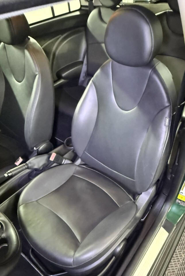 Used 2012 MINI Cooper Hardtop image 9