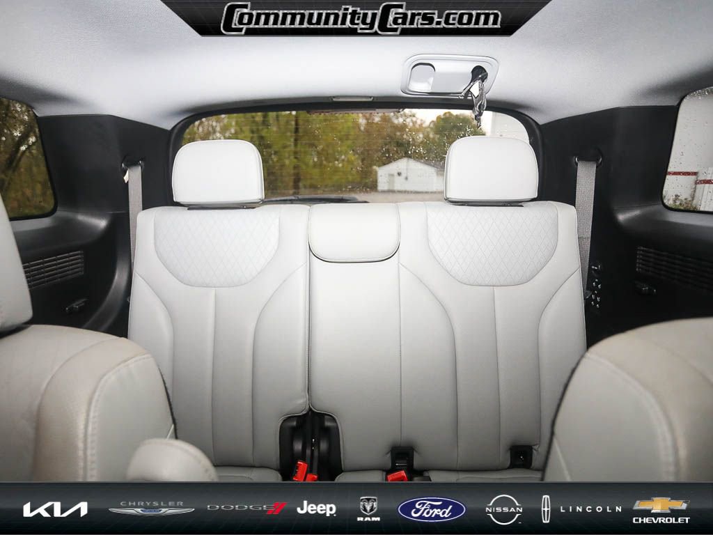Used 2020 Hyundai Palisade SEL w/ Premium Package image 23