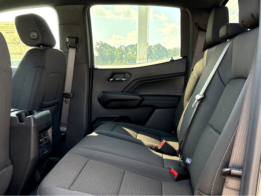 New 2024 Chevrolet Colorado LT w/ LT Convenience Package II image 19