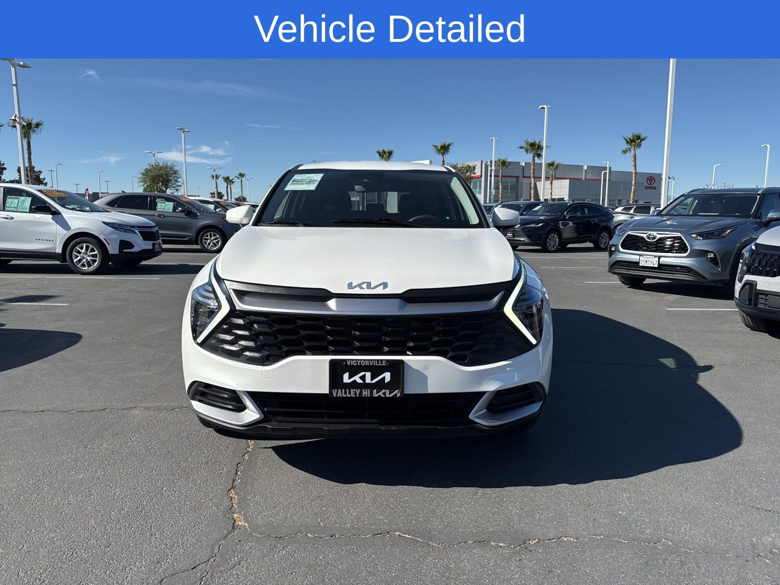 Used 2025 Kia Sportage LX FWD image 2