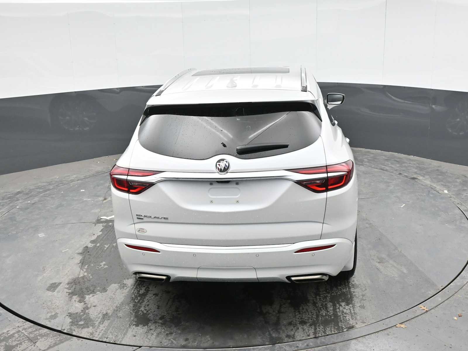 Used 2021 Buick Enclave Avenir w/ Avenir Technology Package AWD/4WD image 22