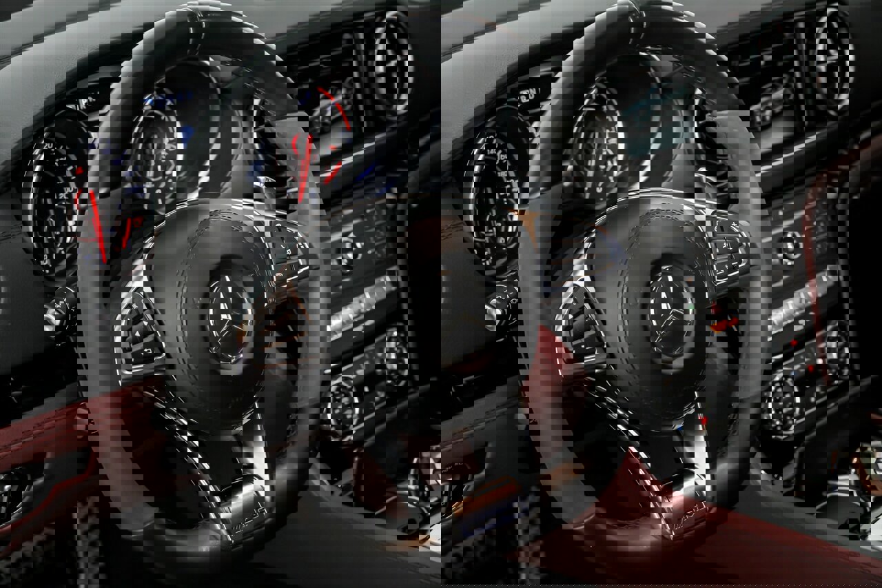 Used 2018 Mercedes-Benz SL 63 AMG image 29