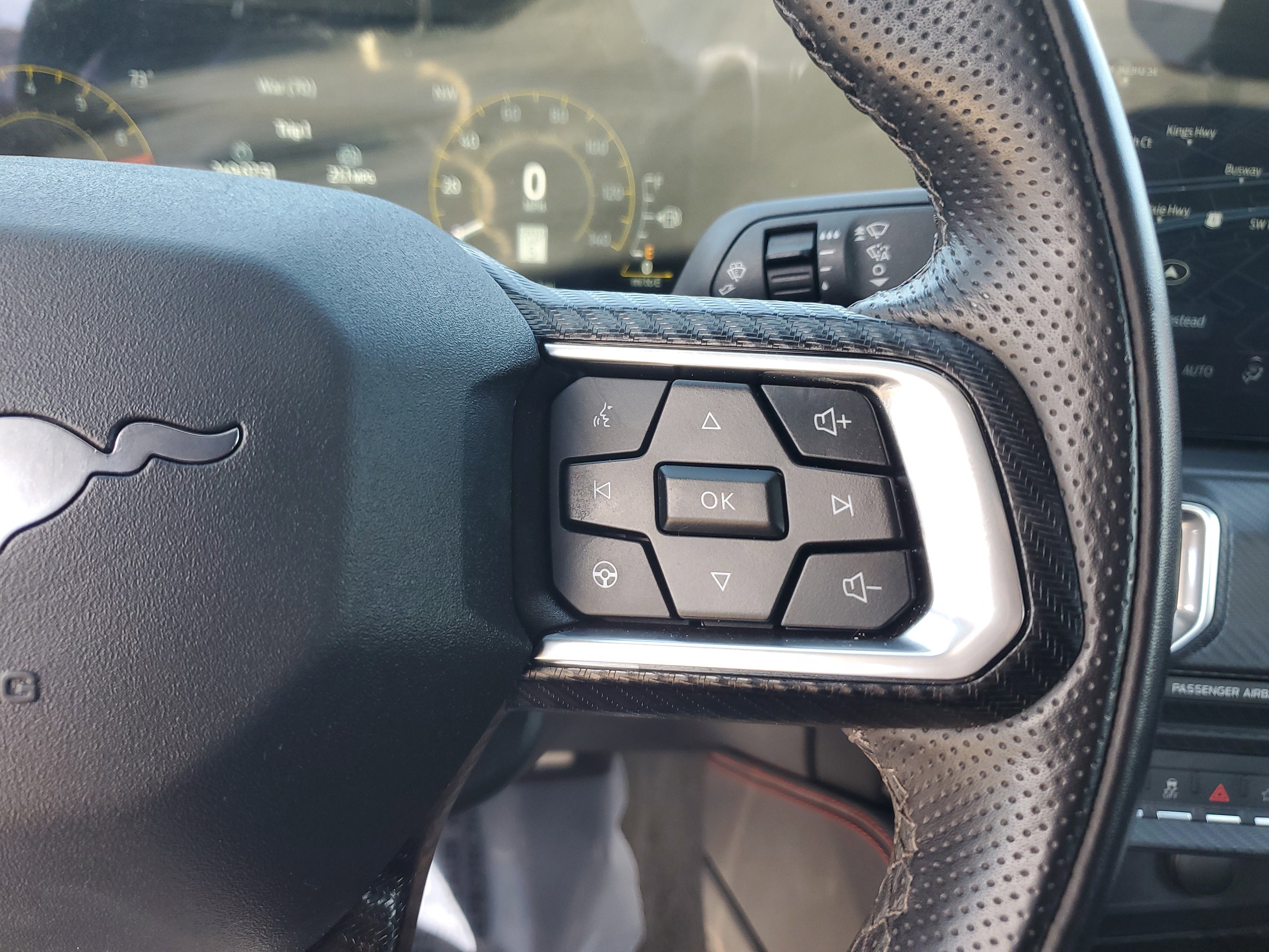 Used 2025 Ford Mustang Premium image 22