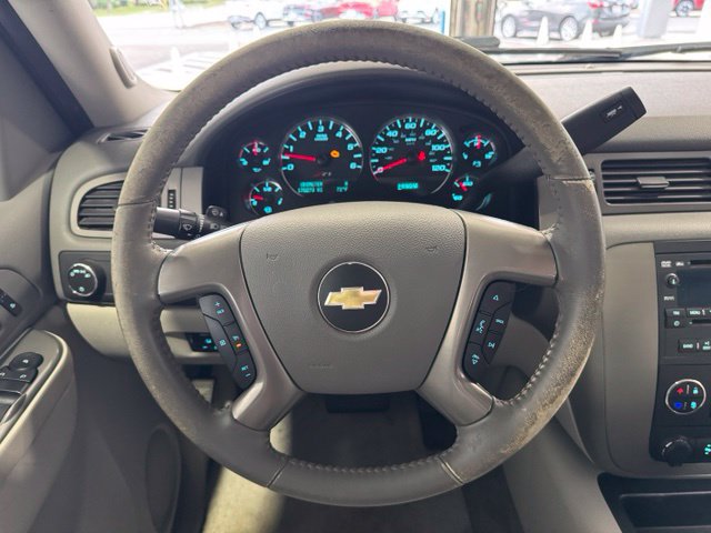 Used 2013 Chevrolet Avalanche LT w/ Suspension Package, Off-Road AWD/4WD image 20