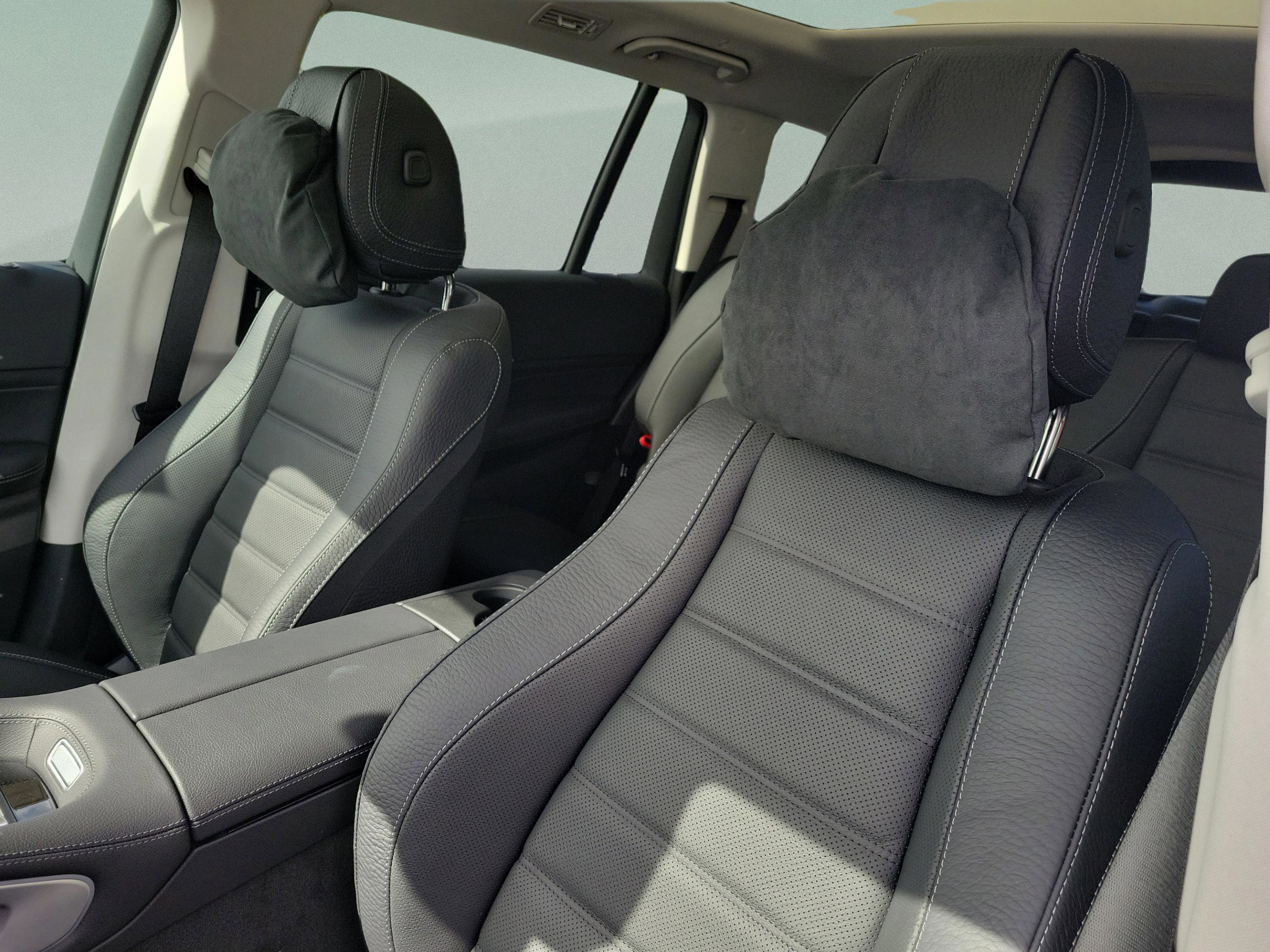 New 2026 Mercedes-Benz GLS 450 4MATIC image 19